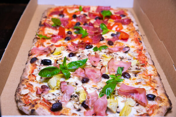 1/2 Meter Pizza